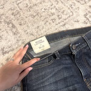 Dark wash hollister slim straight jeans